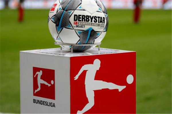  拜仁提前三轮锁定德甲桂冠  